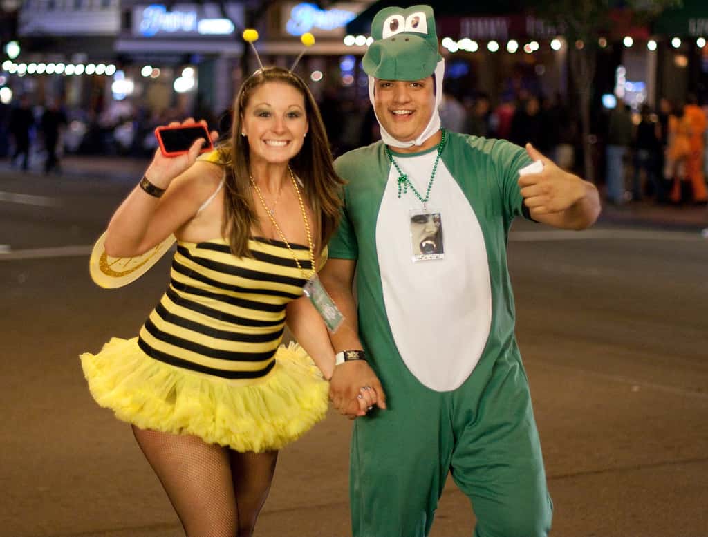 funny couples costumes 1